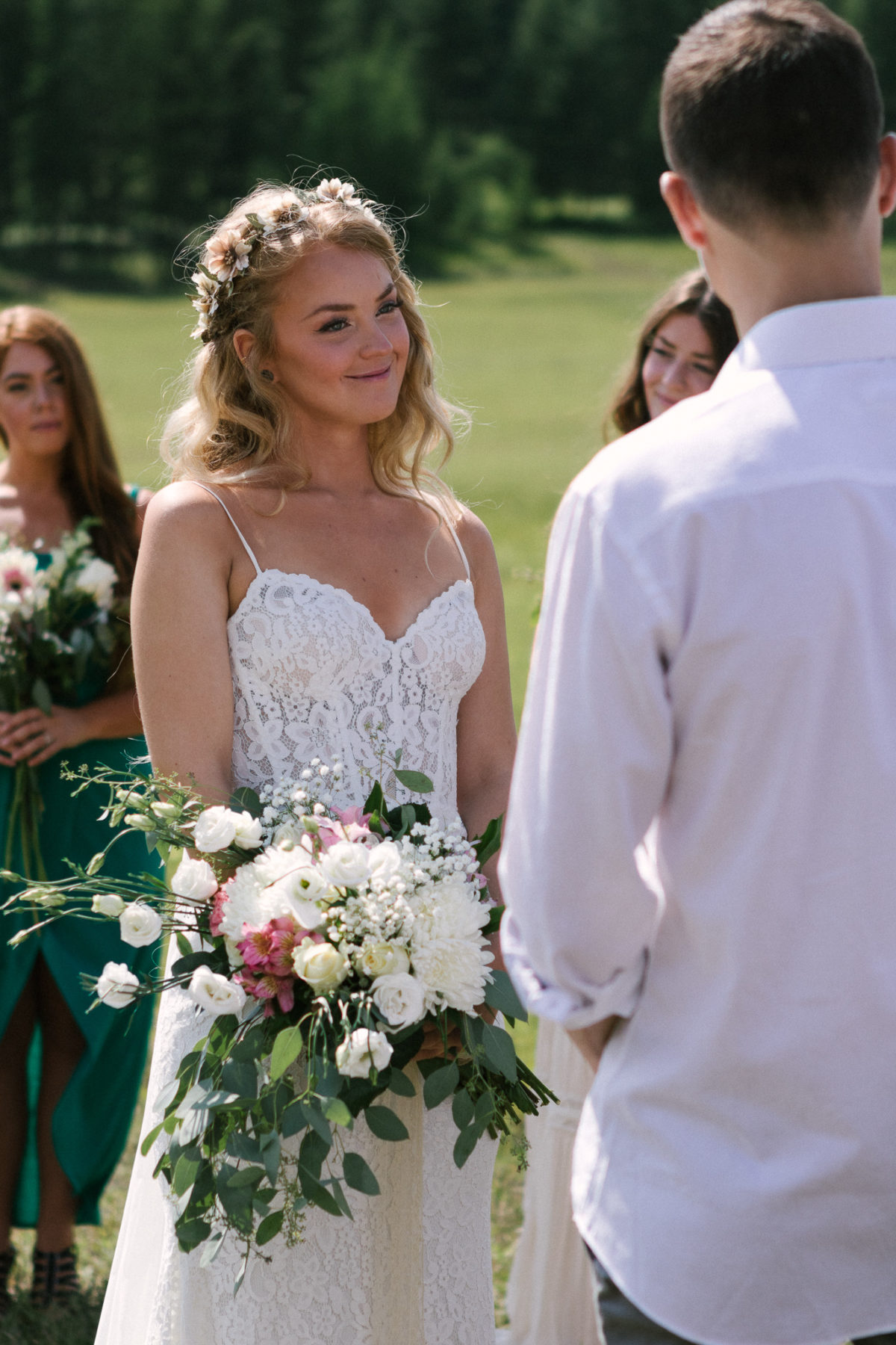 Wedding photography pemberton-Whistler Wedding Music: 6 Local DJs and Bands to Get the Party Started