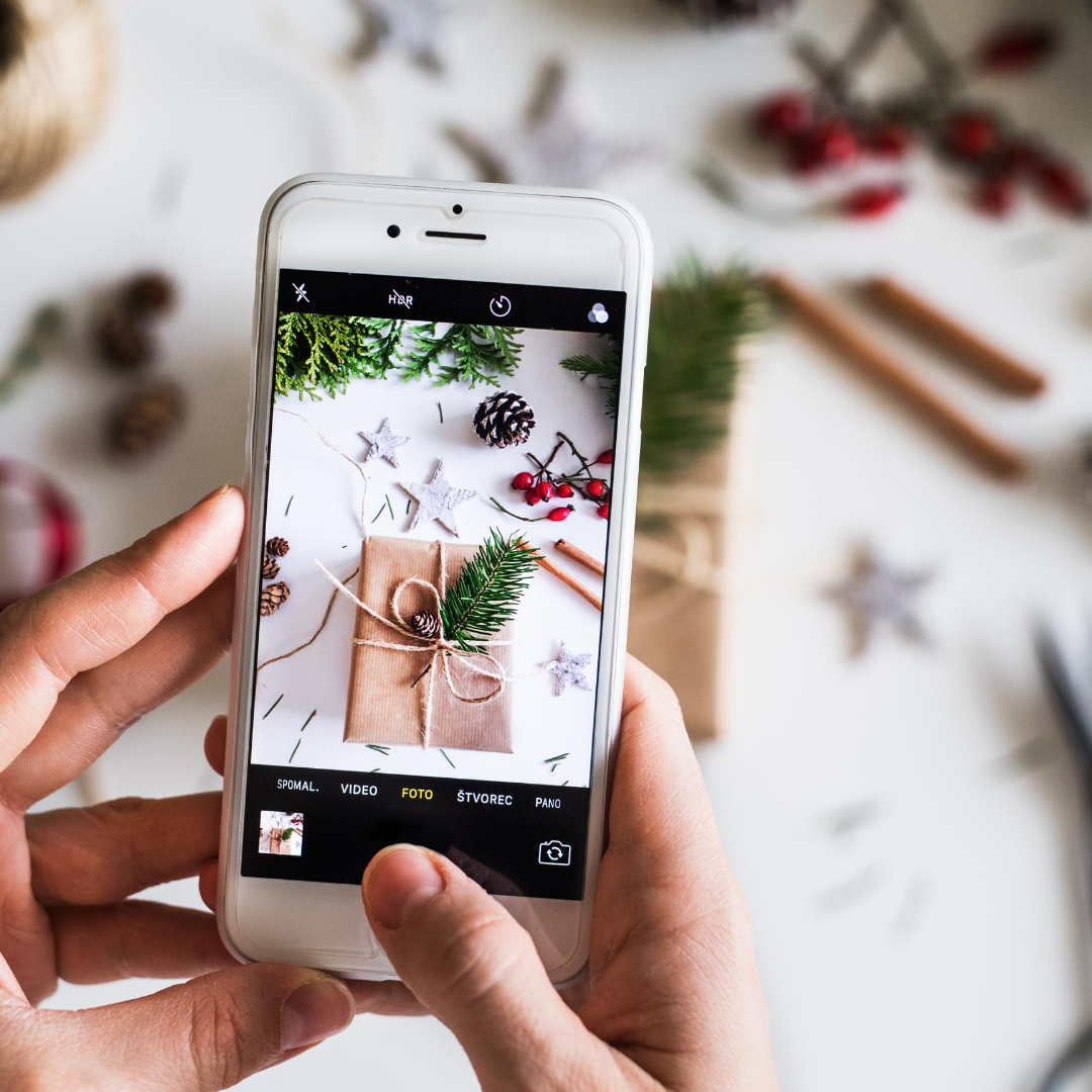 How To Take Eye-catching Photos With A Smartphone (#1 Guide) 